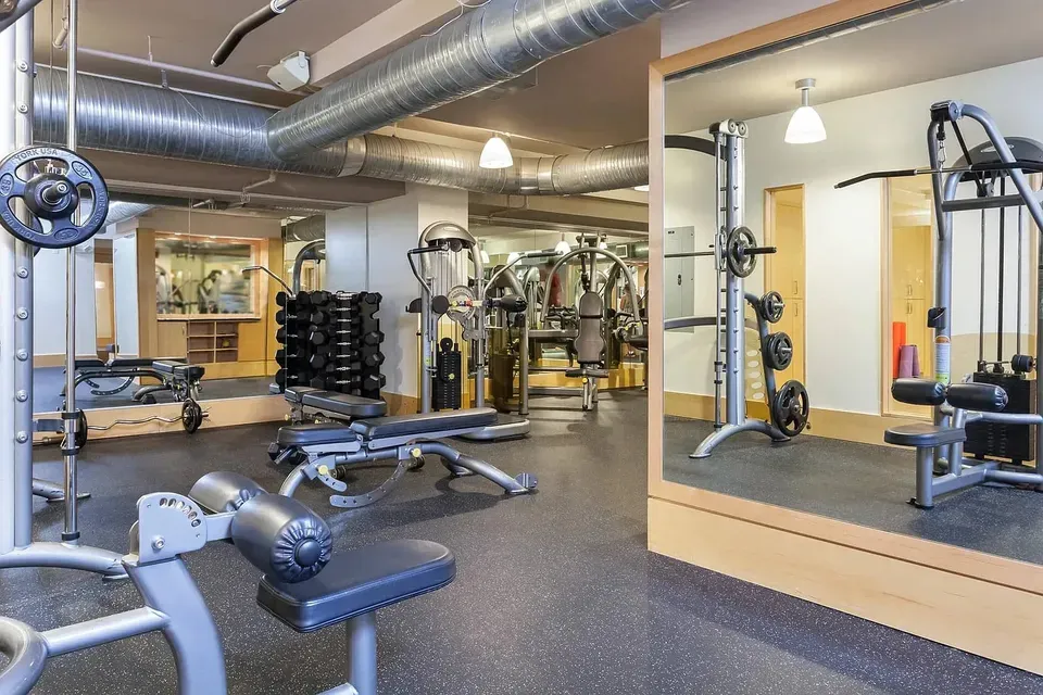 3 Bed 2 Bath Urban Residential Condo in Arlington, VA - 5