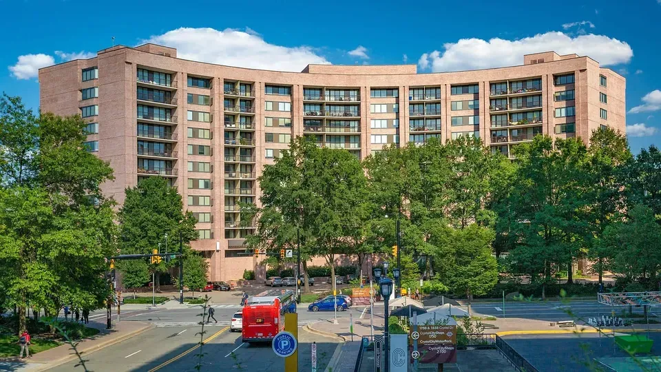 3 Bed 2 Bath Urban Residential Condo in Arlington, VA - 3