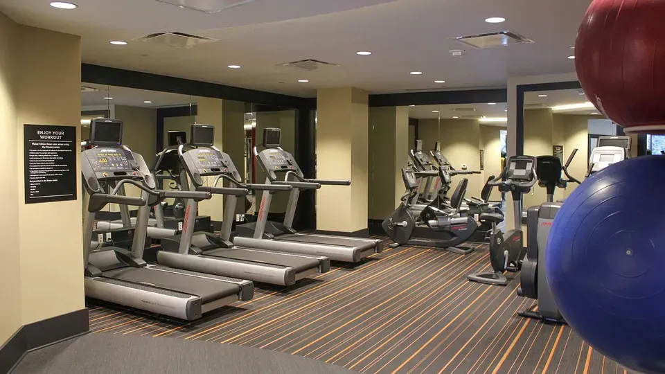3 Bed 2 Bath Urban Residential Condo in Arlington, VA - 5