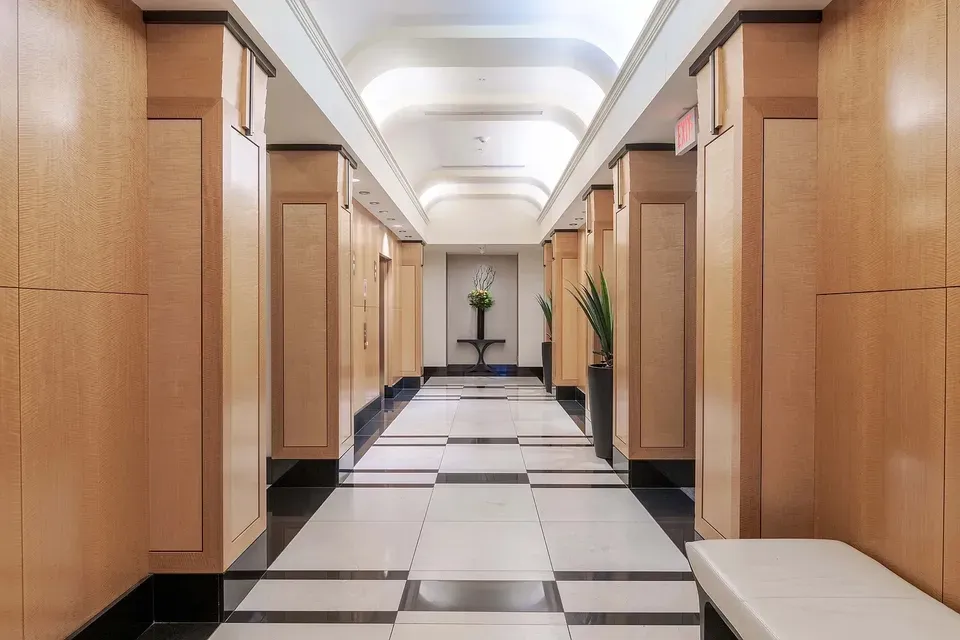 3 Bed 2 Bath Urban Residential Condo in Arlington, VA - 5