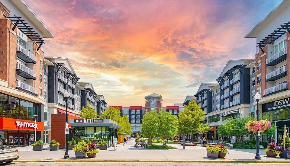 3 Bed 2 Bath Urban Residential Condo in Arlington, VA - 4