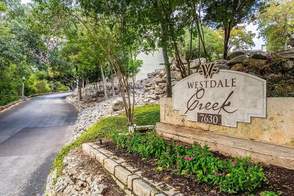 3 Bed 2 Bath Urban Residential Condo in Austin, TX - 1