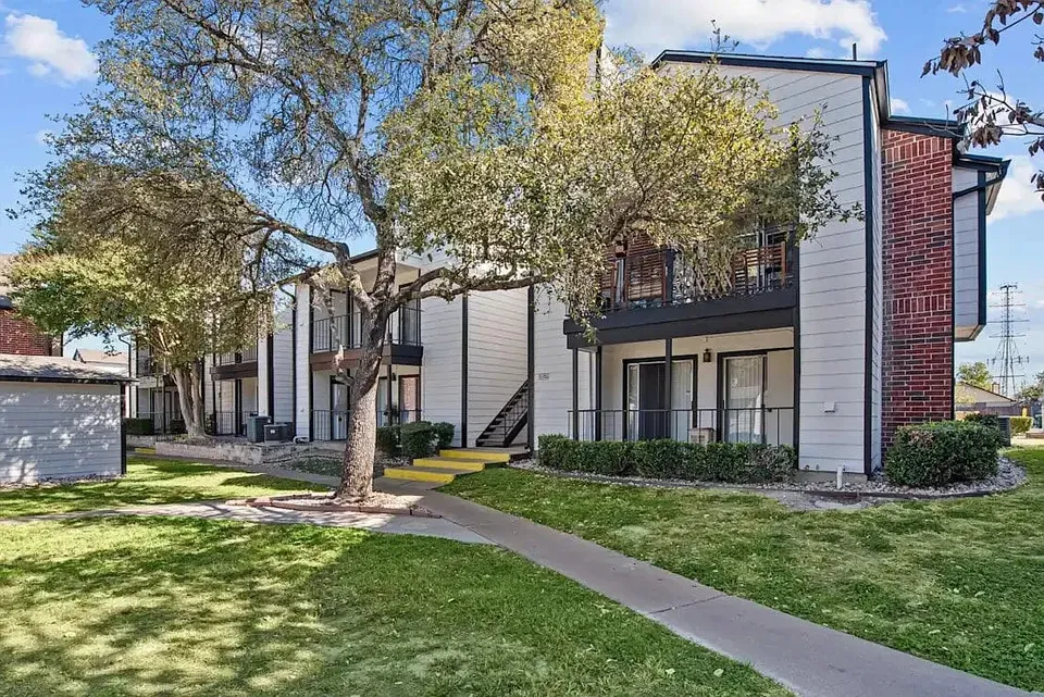 3 Bed 2 Bath Urban Residential Condo in Austin, TX