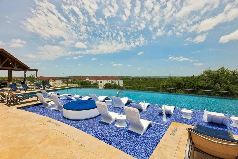 3 Bed 2 Bath Urban Residential Condo in Austin, TX - 3