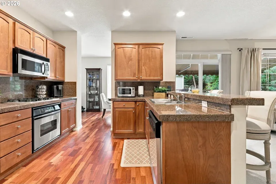 3 Bed 2 Bath Urban Residential Condo in Beaverton, OR - 3