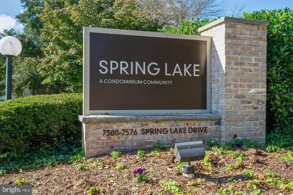 3 Bed 2 Bath Urban Residential Condo in Bethesda, MD - 4