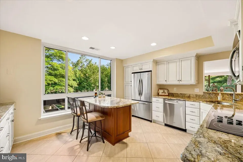 3 Bed 2 Bath Urban Residential Condo in Bethesda, MD