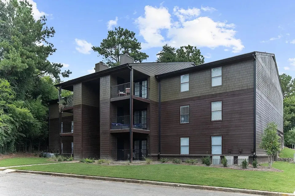3 Bed 2 Bath Urban Residential Condo in Birmingham, AL - 4