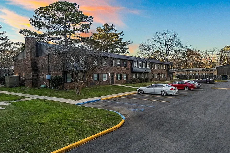 3 Bed 2 Bath Urban Residential Condo in Birmingham, AL - 5