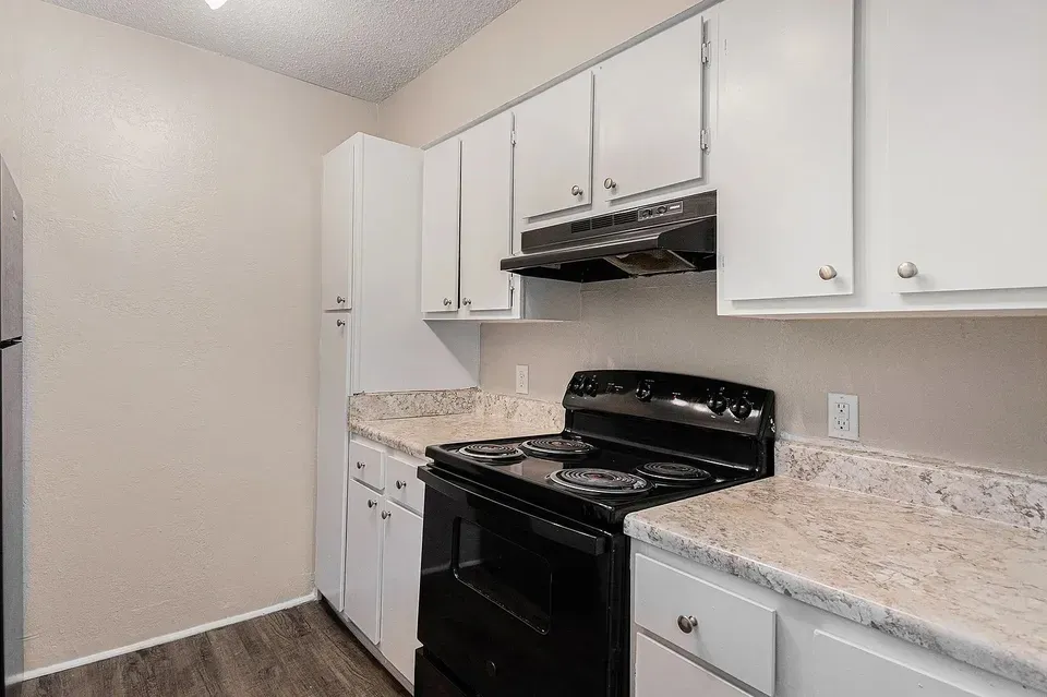 3 Bed 2 Bath Urban Residential Condo in Birmingham, AL - 4