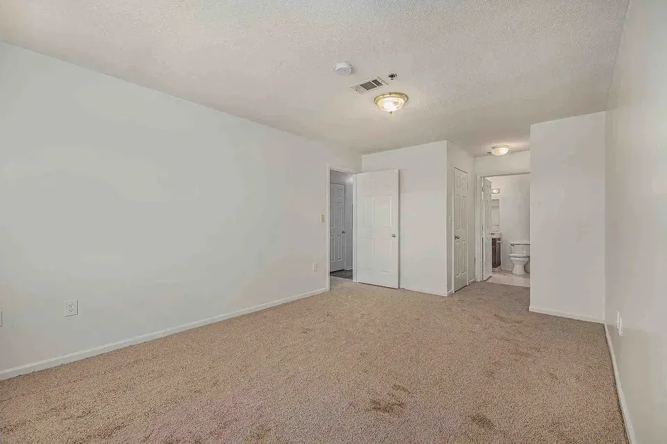 3 Bed 2 Bath Urban Residential Condo in Birmingham, AL