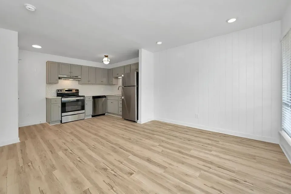 3 Bed 2 Bath Urban Residential Condo in Birmingham, AL - 5