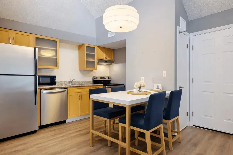 3 Bed 2 Bath Urban Residential Condo in Birmingham, AL - 4