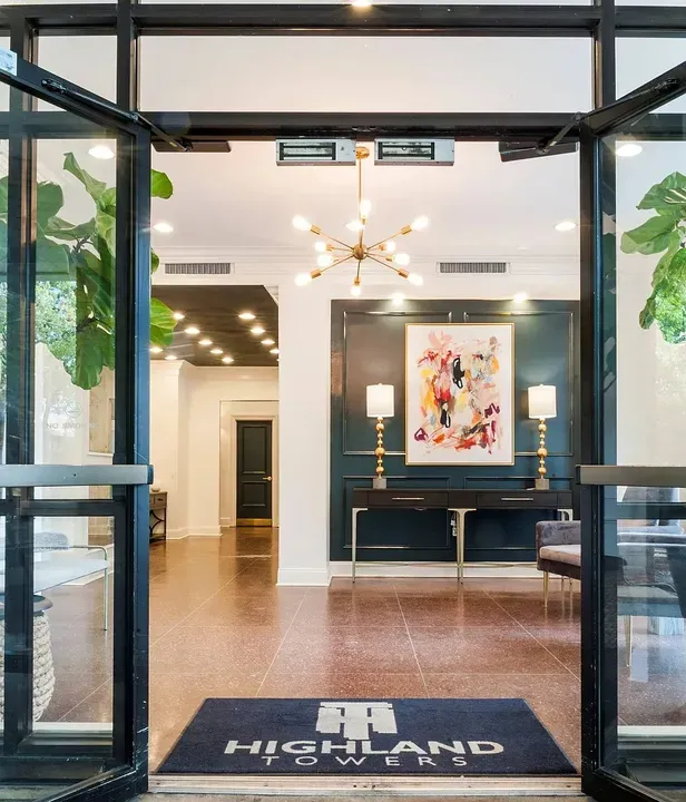 3 Bed 2 Bath Urban Residential Condo in Birmingham, AL - 2