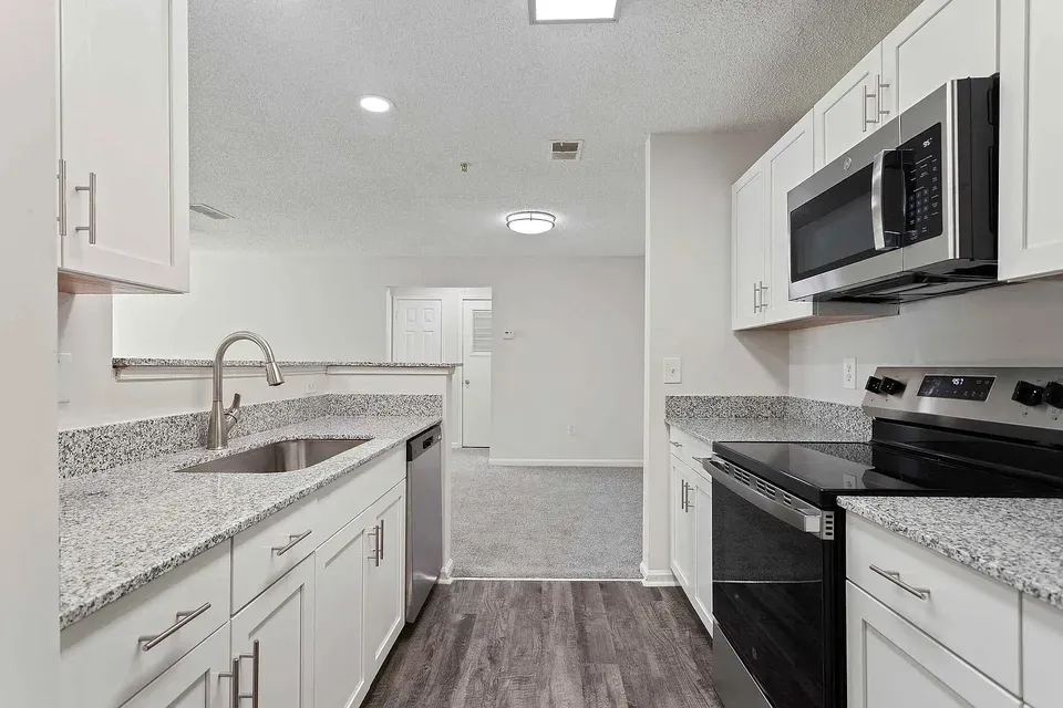 3 Bed 2 Bath Urban Residential Condo in Birmingham, AL - 5