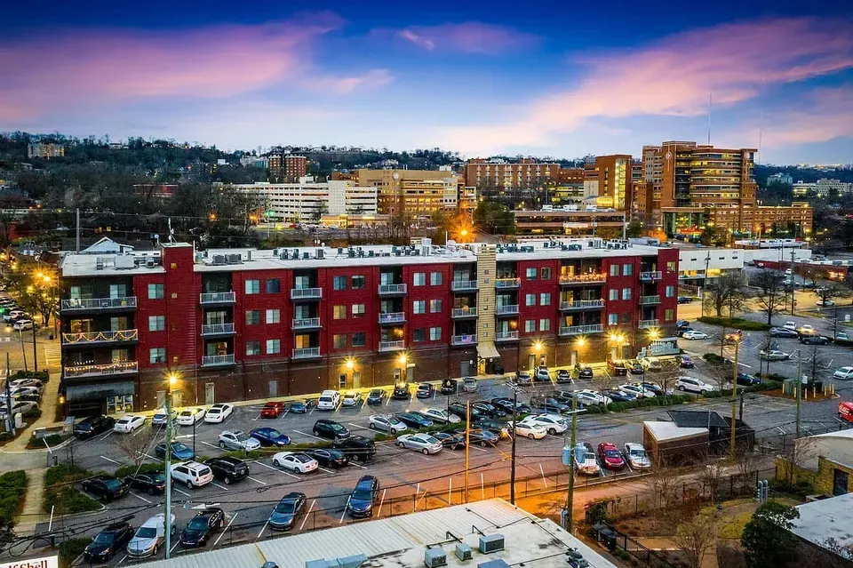 3 Bed 2 Bath Urban Residential Condo in Birmingham, AL - 3
