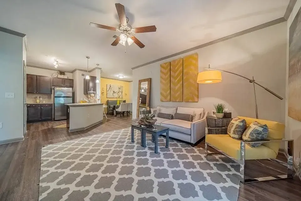 3 Bed 2 Bath Urban Residential Condo in Birmingham, AL - 2