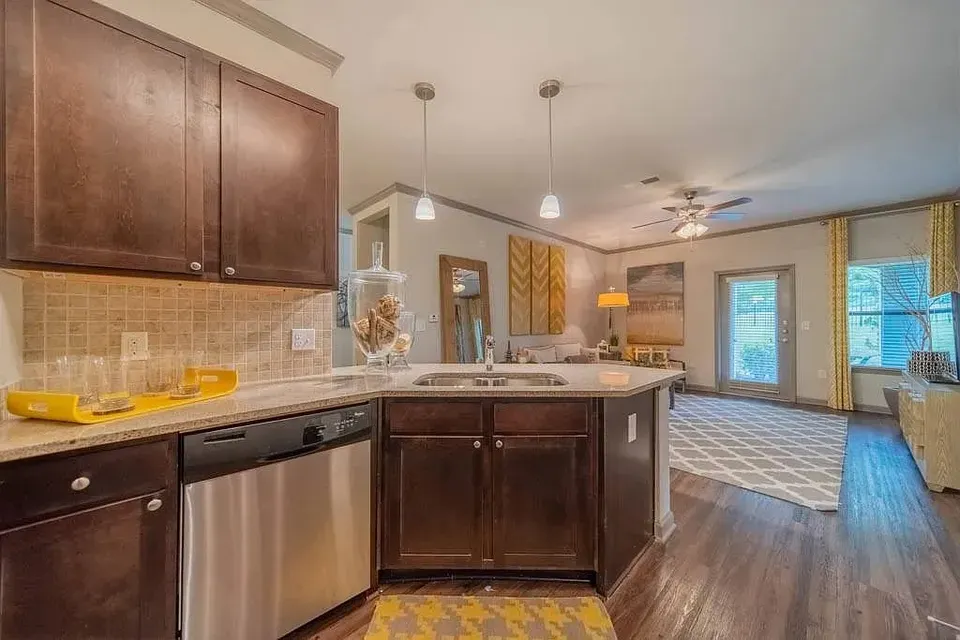 3 Bed 2 Bath Urban Residential Condo in Birmingham, AL - 5
