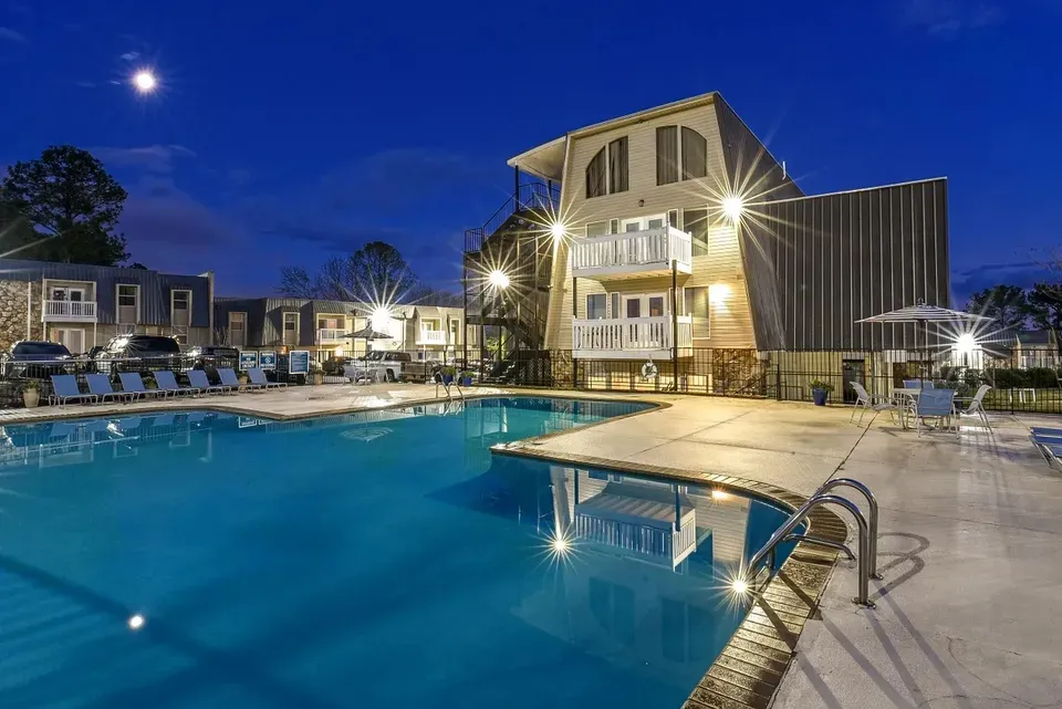 3 Bed 2 Bath Urban Residential Condo in Birmingham, AL - 4