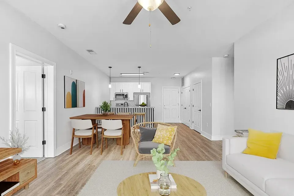3 Bed 2 Bath Urban Residential Condo in Birmingham, AL - 2