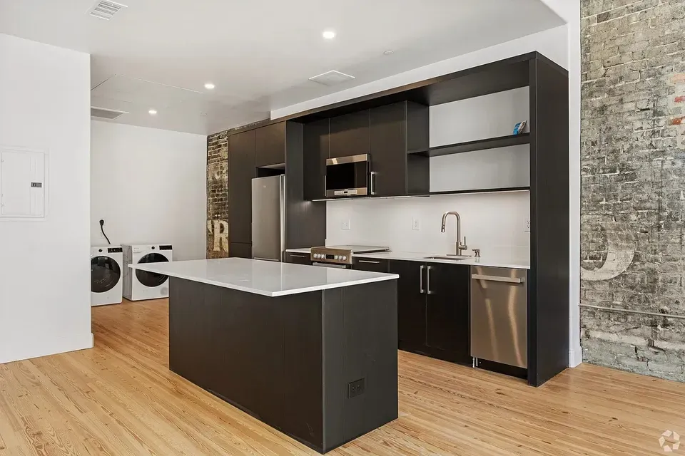 3 Bed 2 Bath Urban Residential Condo in Birmingham, AL - 4