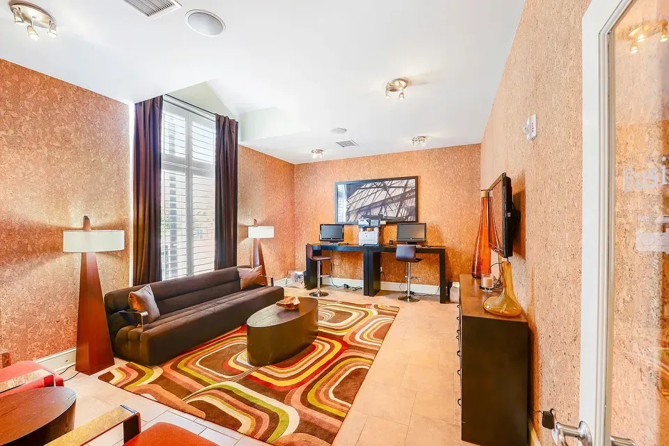 3 Bed 2 Bath Urban Residential Condo in Chesapeake, VA - 4