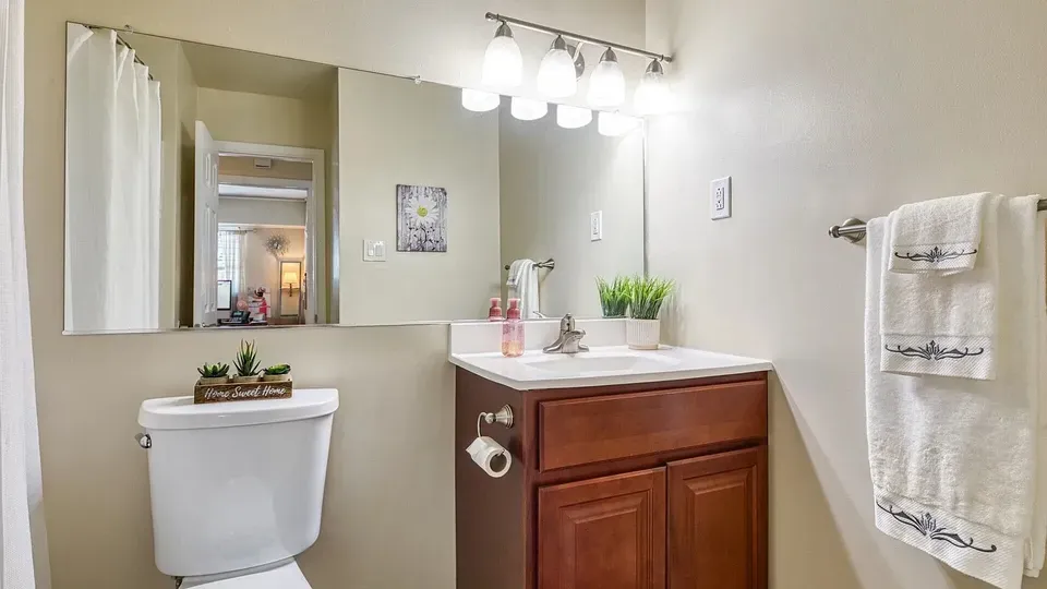 3 Bed 2 Bath Urban Residential Condo in Chesapeake, VA - 4
