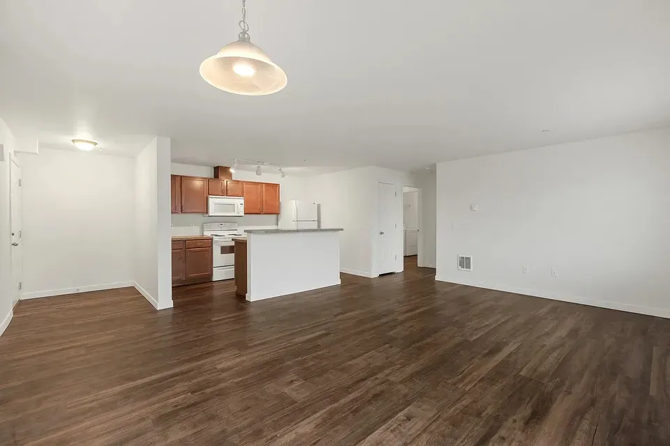 3 Bed 2 Bath Urban Residential Condo in Coeur d Alene, ID - 4