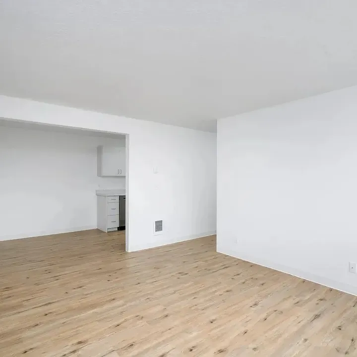 3 Bed 2 Bath Urban Residential Condo in Coeur d Alene, ID - 5