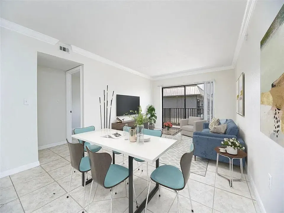 3 Bed 2 Bath Urban Residential Condo in Fort Myers, FL - 2