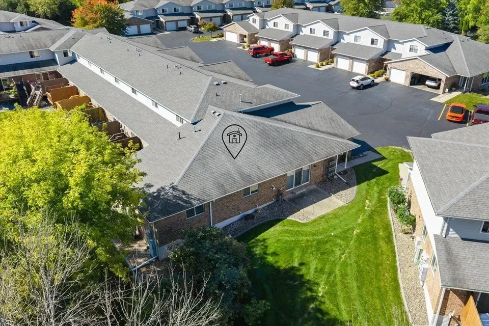 3 Bed 2 Bath Urban Residential Condo in Green Bay, WI - 2