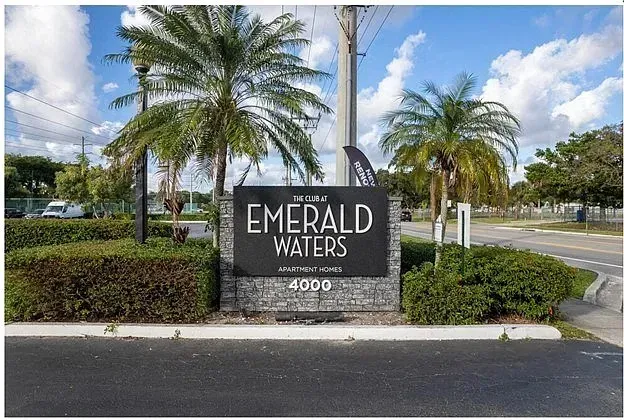 3 Bed 2 Bath Urban Residential Condo in Hollywood, FL - 2