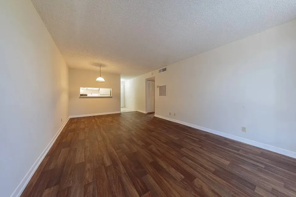 3 Bed 2 Bath Urban Residential Condo in Hollywood, FL - 4