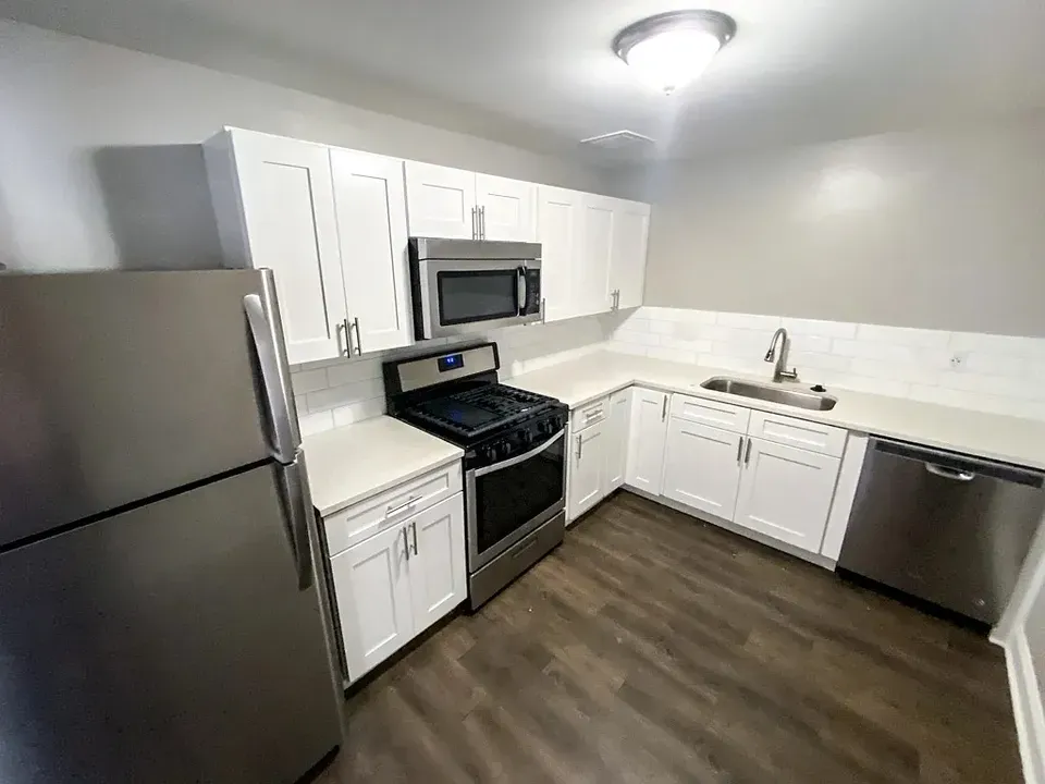 3 Bed 2 Bath Urban Residential Condo in Kansas City, KS - 3