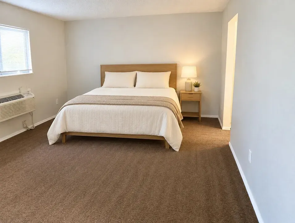 3 Bed 2 Bath Urban Residential Condo in Kansas City, KS - 3