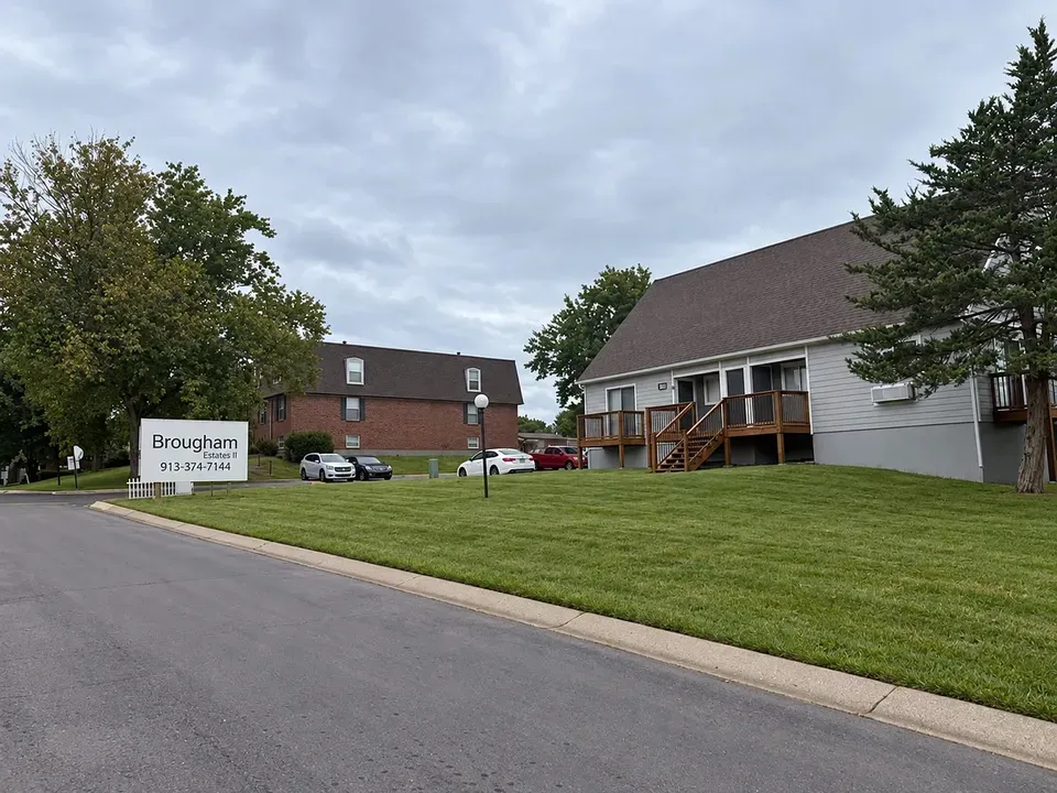 3 Bed 2 Bath Urban Residential Condo in Kansas City, KS - 4