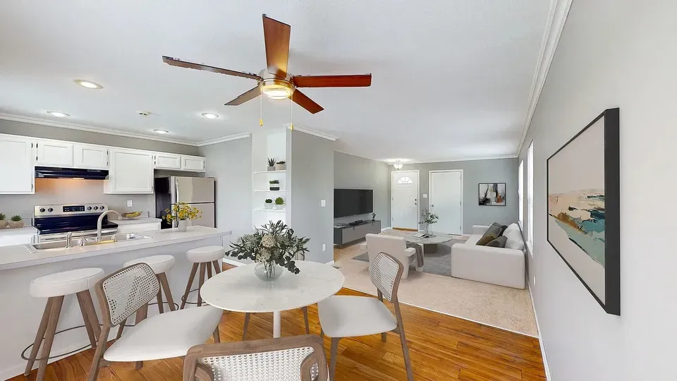 3 Bed 2 Bath Urban Residential Condo in Kansas City, KS - 2