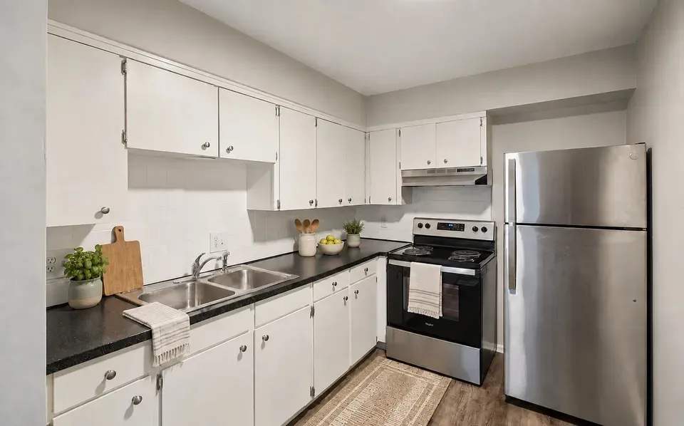 3 Bed 2 Bath Urban Residential Condo in Kansas City, KS - 3