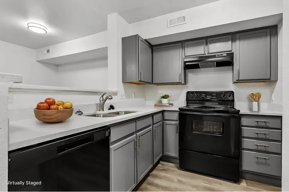 3 Bed 2 Bath Urban Residential Condo in Kansas City, KS - 2