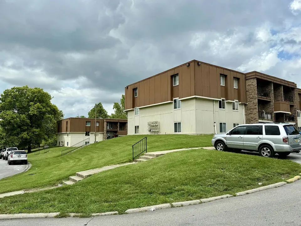 3 Bed 2 Bath Urban Residential Condo in Kansas City, KS - 4