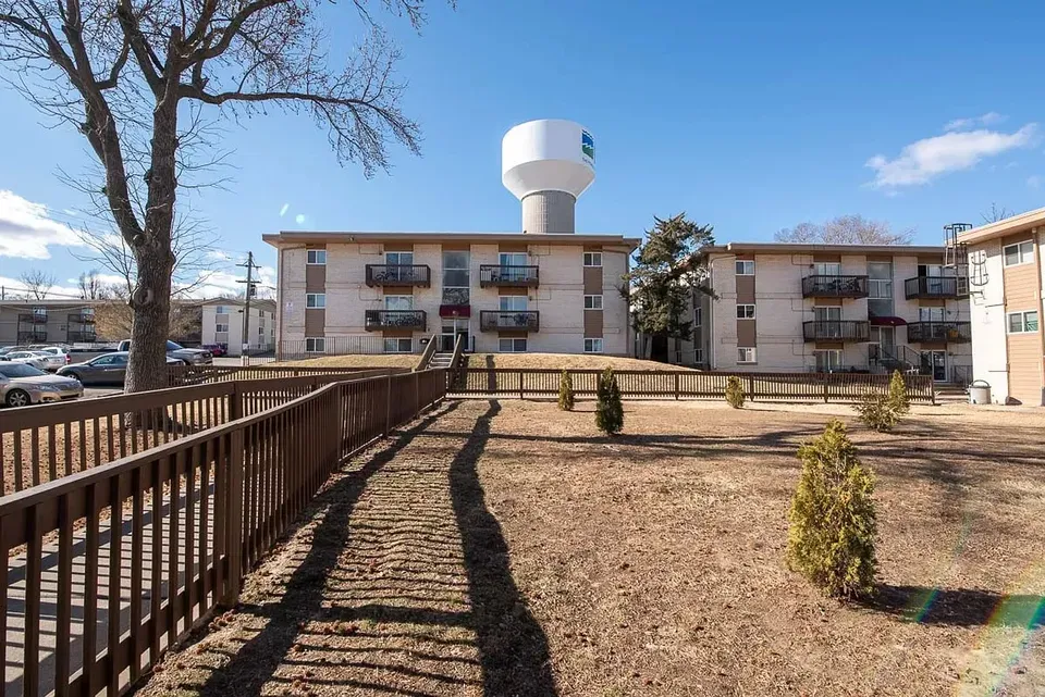 3 Bed 2 Bath Urban Residential Condo in Kansas City, KS - 3