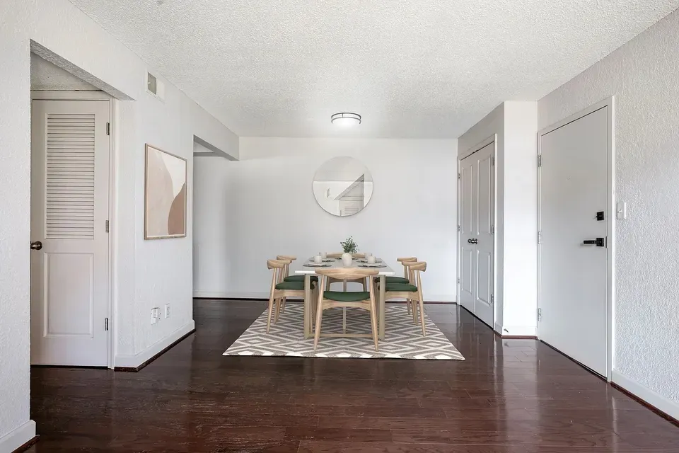 3 Bed 2 Bath Urban Residential Condo in Kansas City, KS - 3