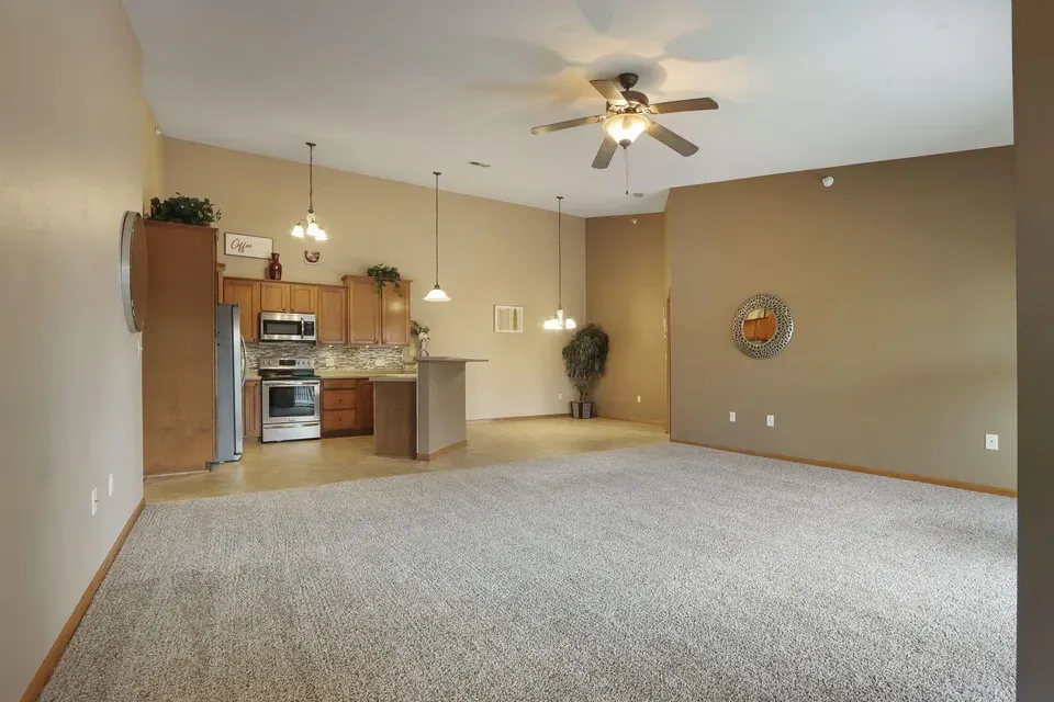 3 Bed 2 Bath Urban Residential Condo in Kenosha, WI - 3
