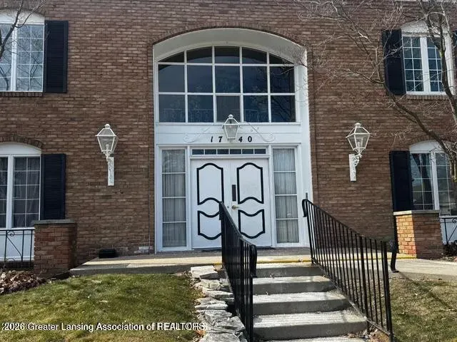 3 Bed 2 Bath Urban Residential Condo in Lansing, MI