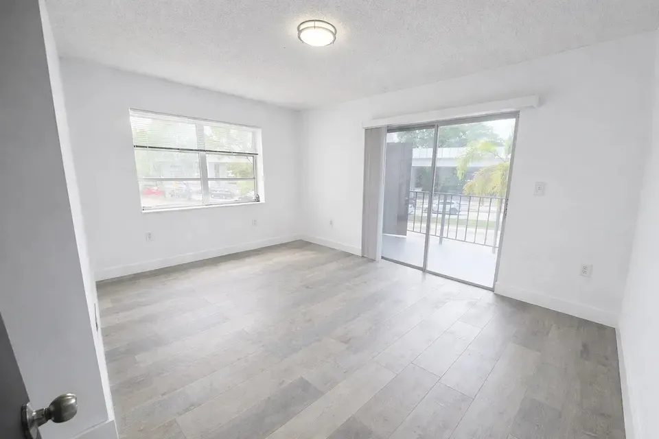3 Bed 2 Bath Urban Residential Condo in Miami, FL - 5