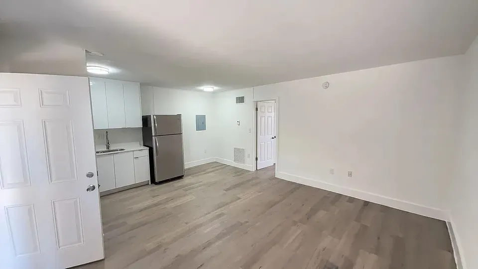 3 Bed 2 Bath Urban Residential Condo in Miami, FL - 2