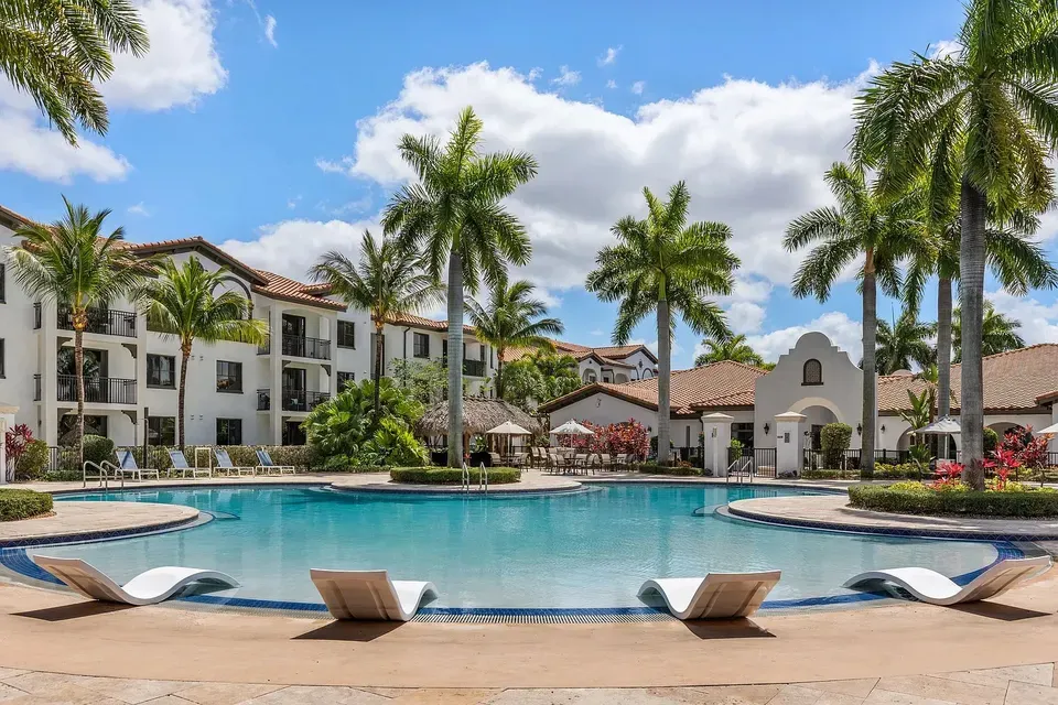 3 Bed 2 Bath Urban Residential Condo in Miami, FL - 2