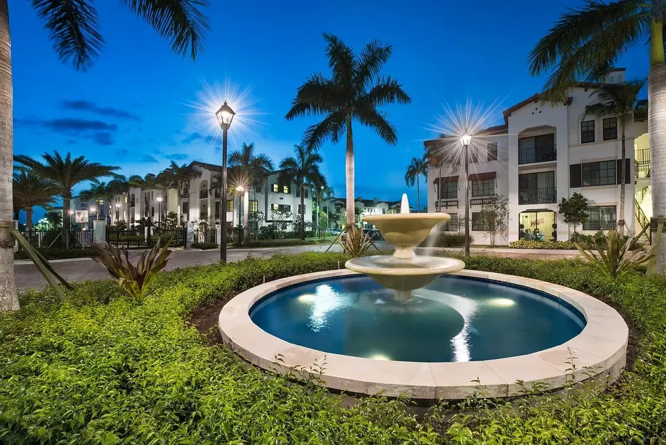 3 Bed 2 Bath Urban Residential Condo in Miami, FL - 3