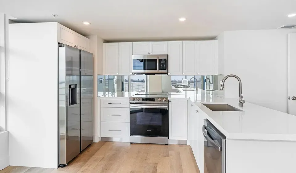 3 Bed 2 Bath Urban Residential Condo in Miami, FL - 2