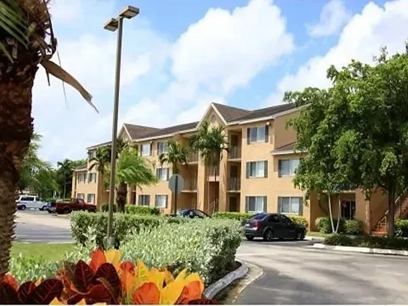 3 Bed 2 Bath Urban Residential Condo in Miami, FL - 5